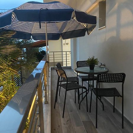Davidana Deluxe Apartments Nea Kallikrateia Eksteriør bilde